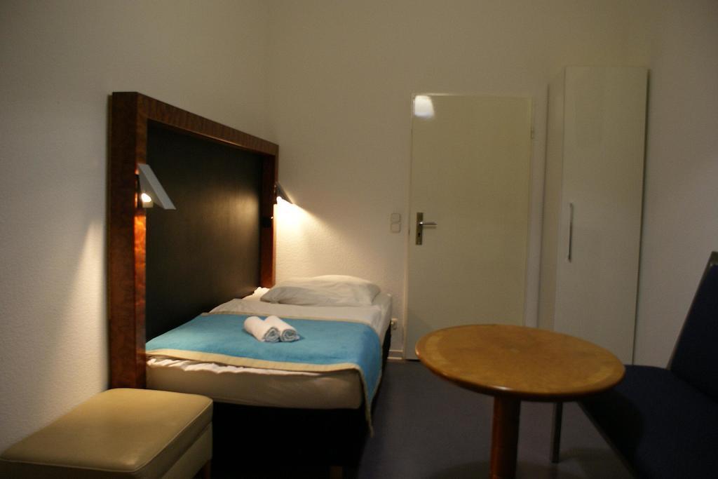 Hotel Garni Aaberna Берлін Номер фото