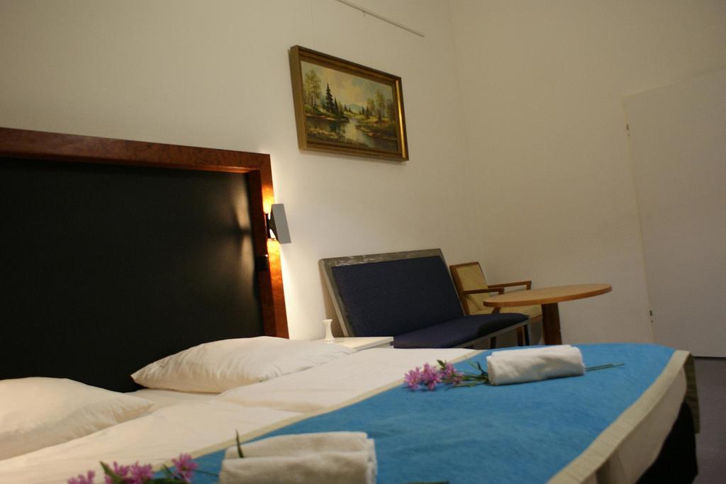 Hotel Garni Aaberna Берлін Номер фото